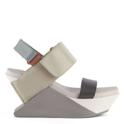 United Nude