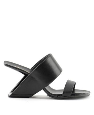 United Nude