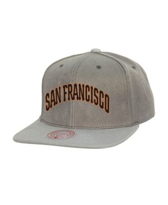 Mitchell & Ness - Men's Gray San Francisco Giants Cooperstown Collection Basic Flip Snapback Hat
