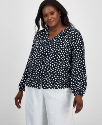 On 34th - Trendy Plus Size Paint Dot Button-Front Blouse